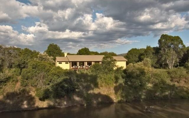 Ngerende Island Lodge