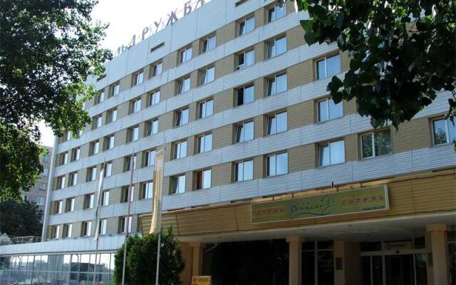 Гостиница Дружба вид на фасад