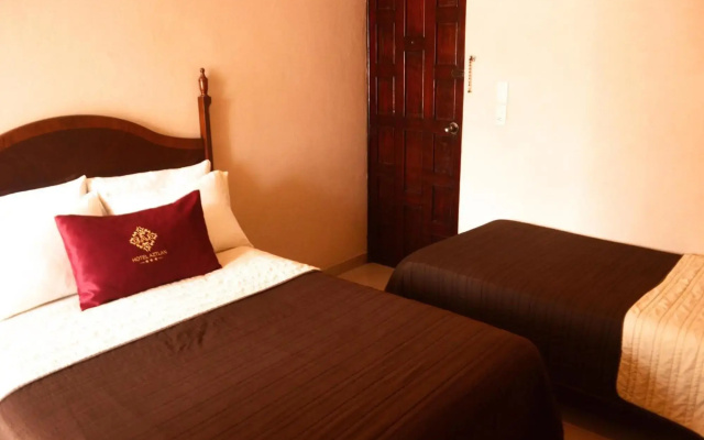 Hotel Aztlan