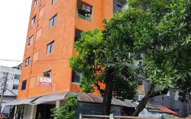 Sam Apartment