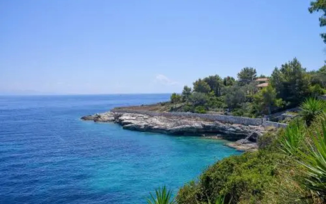 Villa Baronnos