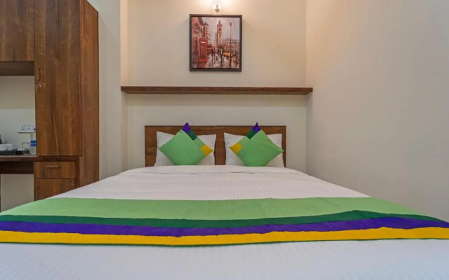 Itsy Hotels Avani Stays, Vyttila, Kochi