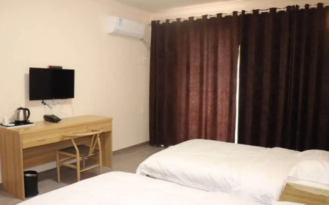 Nanchang Huayang Hotel