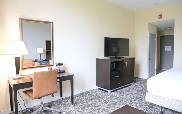 DoubleTree by Hilton Boston - Rockland