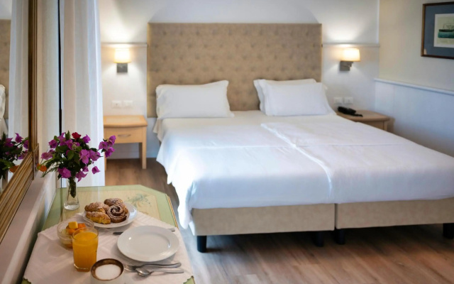 Arathena Rocks Hotel
