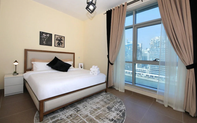 Luxury 1 Bedroom in Hamilton Residency