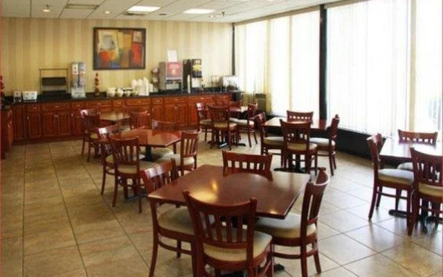 Stratford Hotel & Conference Center