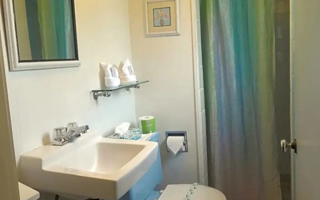 Itty Bitty Inn