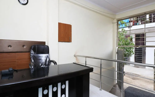 OYO 22917 Cgr Residency