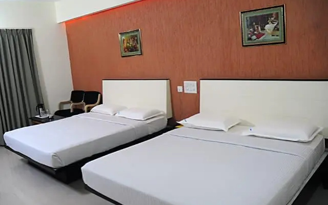 Vyshak Inn