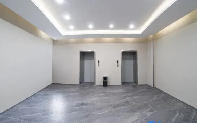 Homeinn · neo (Wuhan Canglong East Street Subway Station Media College)