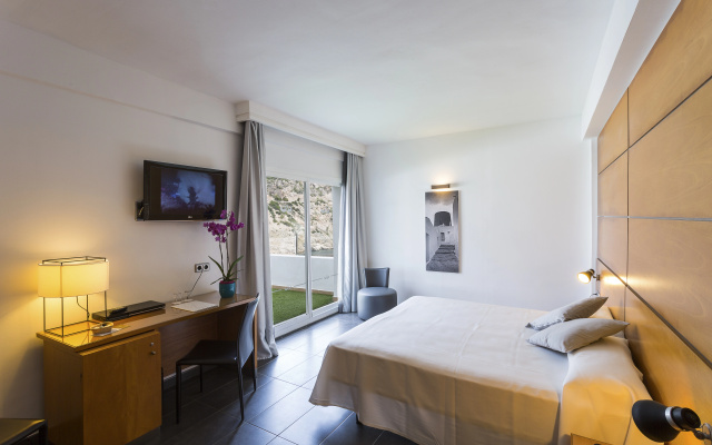 Palladium Hotel Cala Llonga - Adults Only
