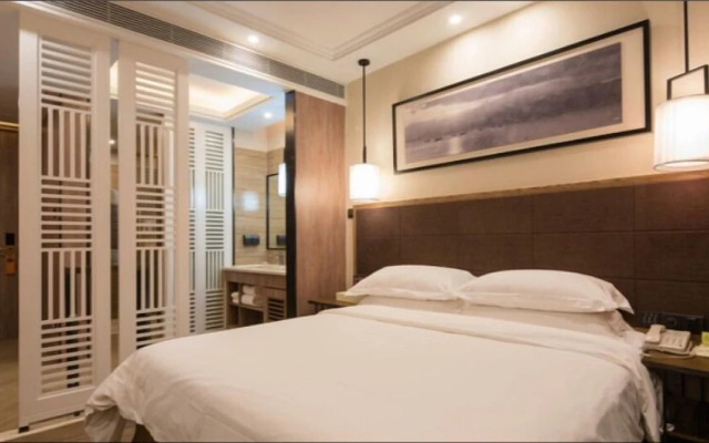 Auden International Hotel