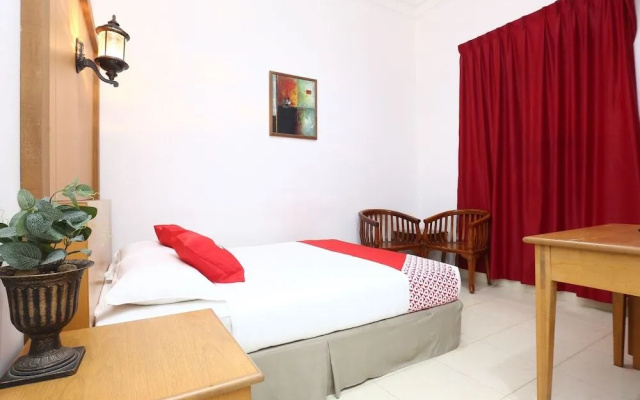 OYO 89523 Villa Sri Mayang