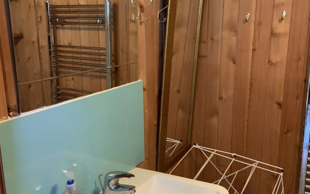 2bed Room Small Annex Furnished in High Wycombe