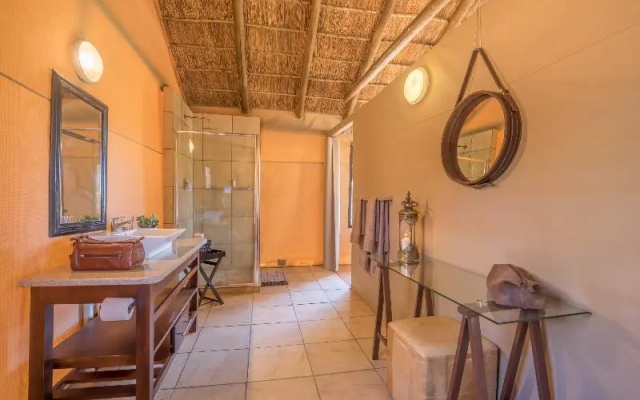 Chisomo Safari Lodge