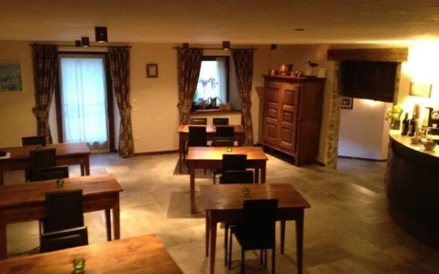 Le Petit Relais