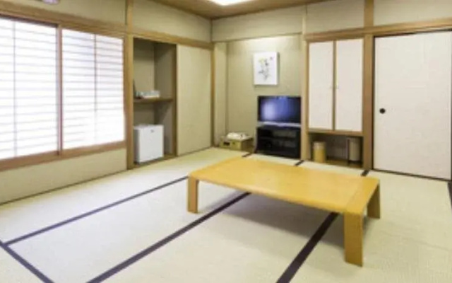 Sanbonmatsu Royal Hotel