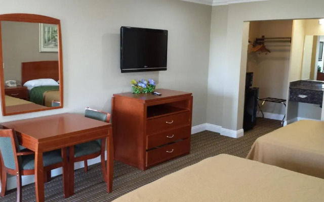 Regency Inn And Suites