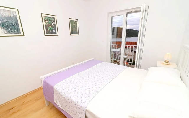 Apartments Nodilo