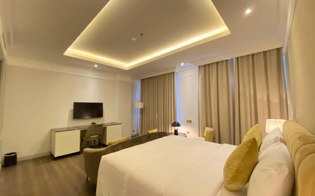 Maia Hotel