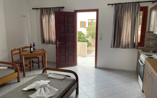 Tarelis Beach Apartments & Studios