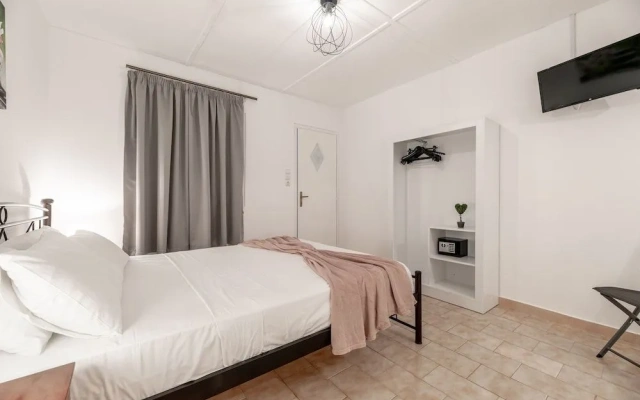 Zante Riva Studios