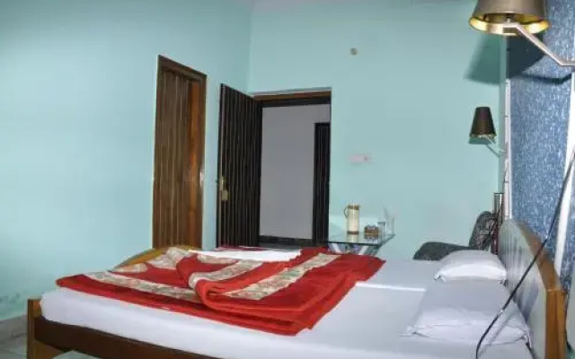 Hotel Pratiksha
