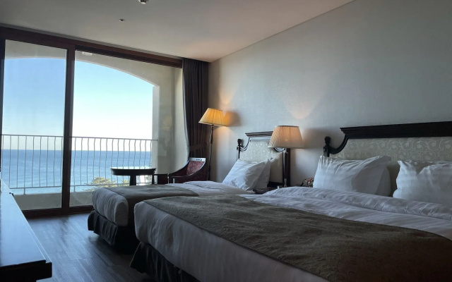 Hotel Maremons