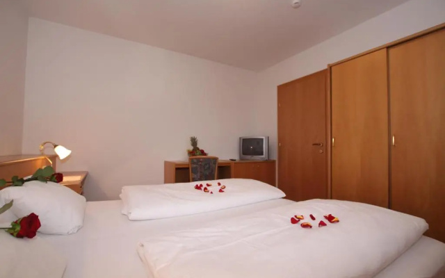Hotel Garni Tirol