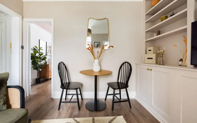 The Stephens Terrace Escape - Lovely 1BDR Apartment with Balcony
