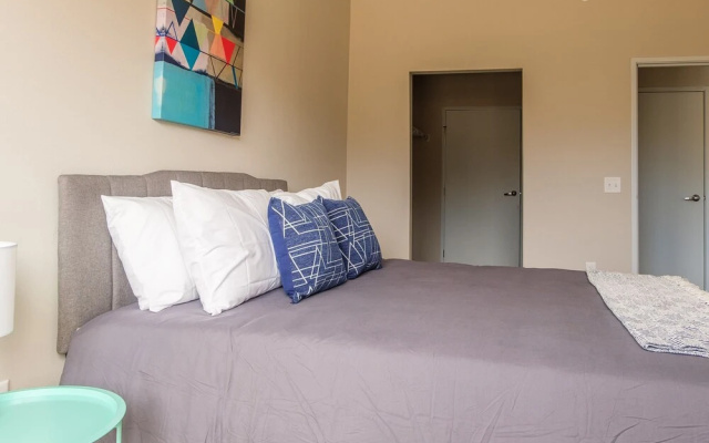 FRONTDESK Core Apts Campustown Ames