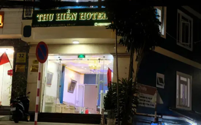 Thu Hien Hotel – Near the Market with Projector