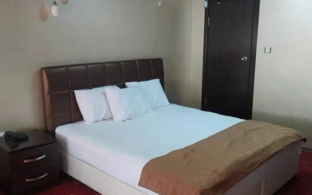 Mayd Otel