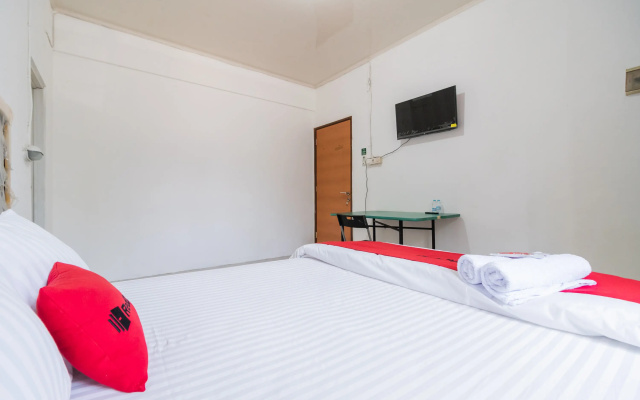 RedDoorz Near Terminal Bubulak Bogor