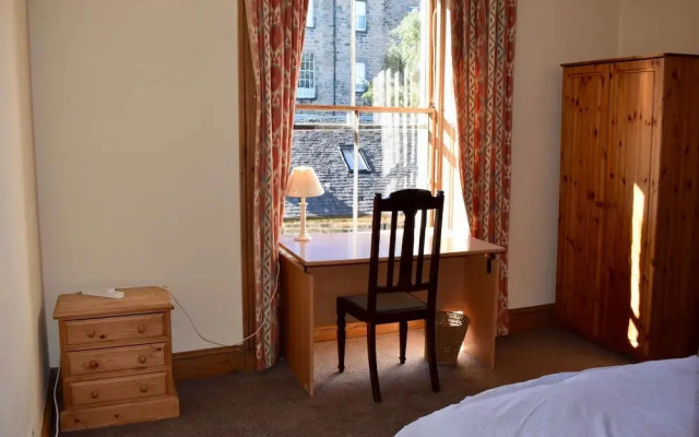 4 Bedroom Georgian Flat in New Town