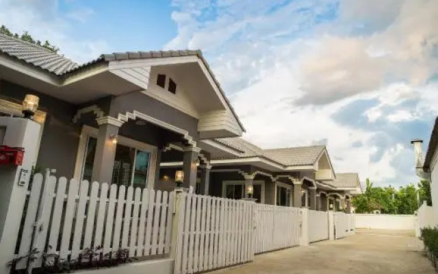 Bann Income Holiday House