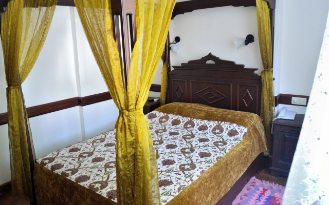 Hotel Alp Guesthouse