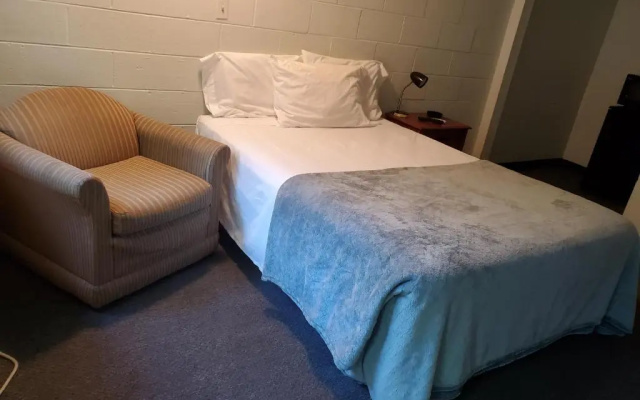 Hill Top Motel