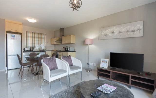 City Stay 1 Bedroom Apartment Wifi, Gym, Sauna