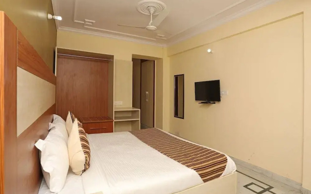 Hotel Red Flag By OYO Rooms