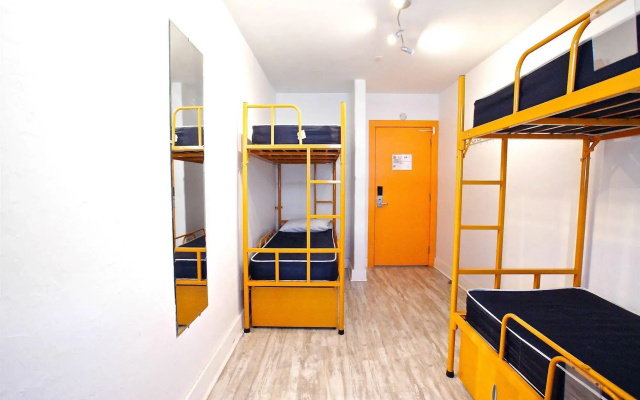 SoBe Hostel & Bar