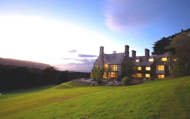 Bossington Hall