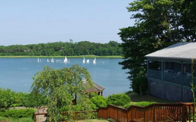 The Cove Motel