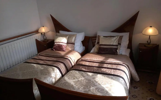 Hotel Bristol