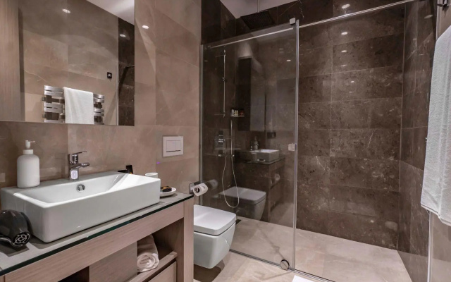 Highend Hotel & Residance