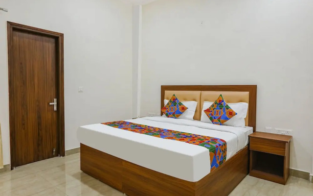Fabhotel Grihum