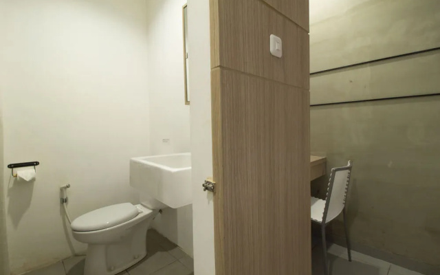 RedDoorz Plus @ Setiabudi Eight