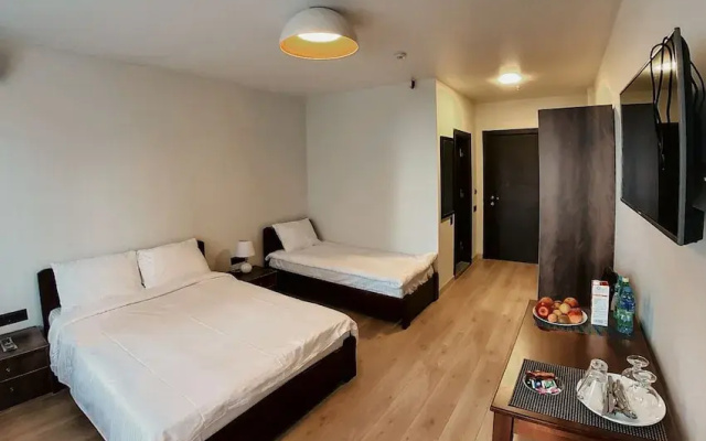Hotel Adeli