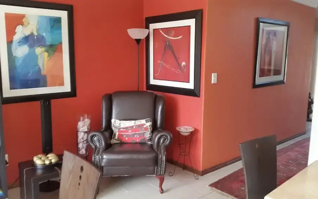 Crystalvilla Guesthouse